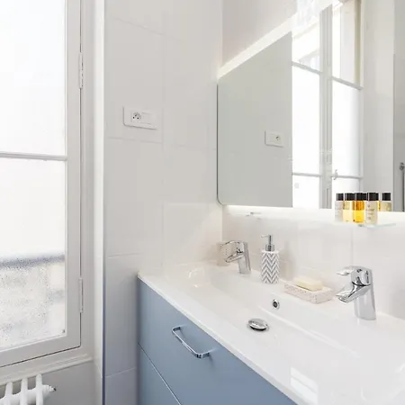 Maison De Lignières - - Quartier Champs-elysées