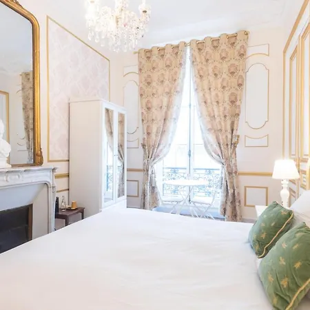 Maison De Lignières - - Quartier Champs-elysées 4*