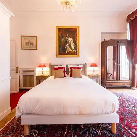 Maison De Lignieres - - Quartier Champs-elysees Bed & Breakfast 4*